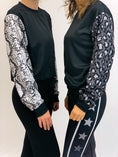 Load image into Gallery viewer, Gray Cheetah Sleeves Crew Neck Sweatshirt