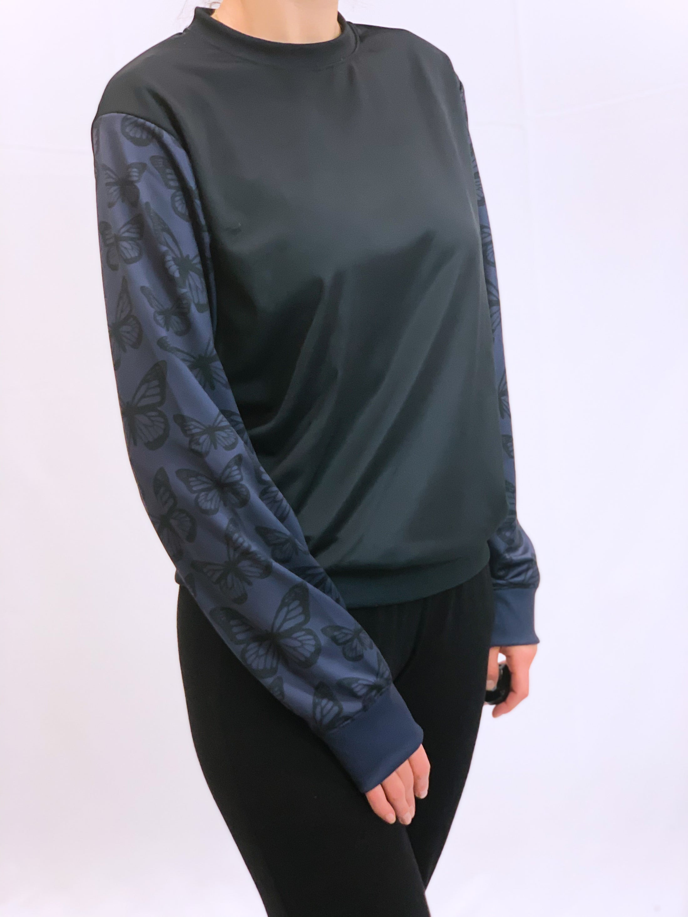 Gray Butterfly Sleeves Crew Neck Sweatshirt