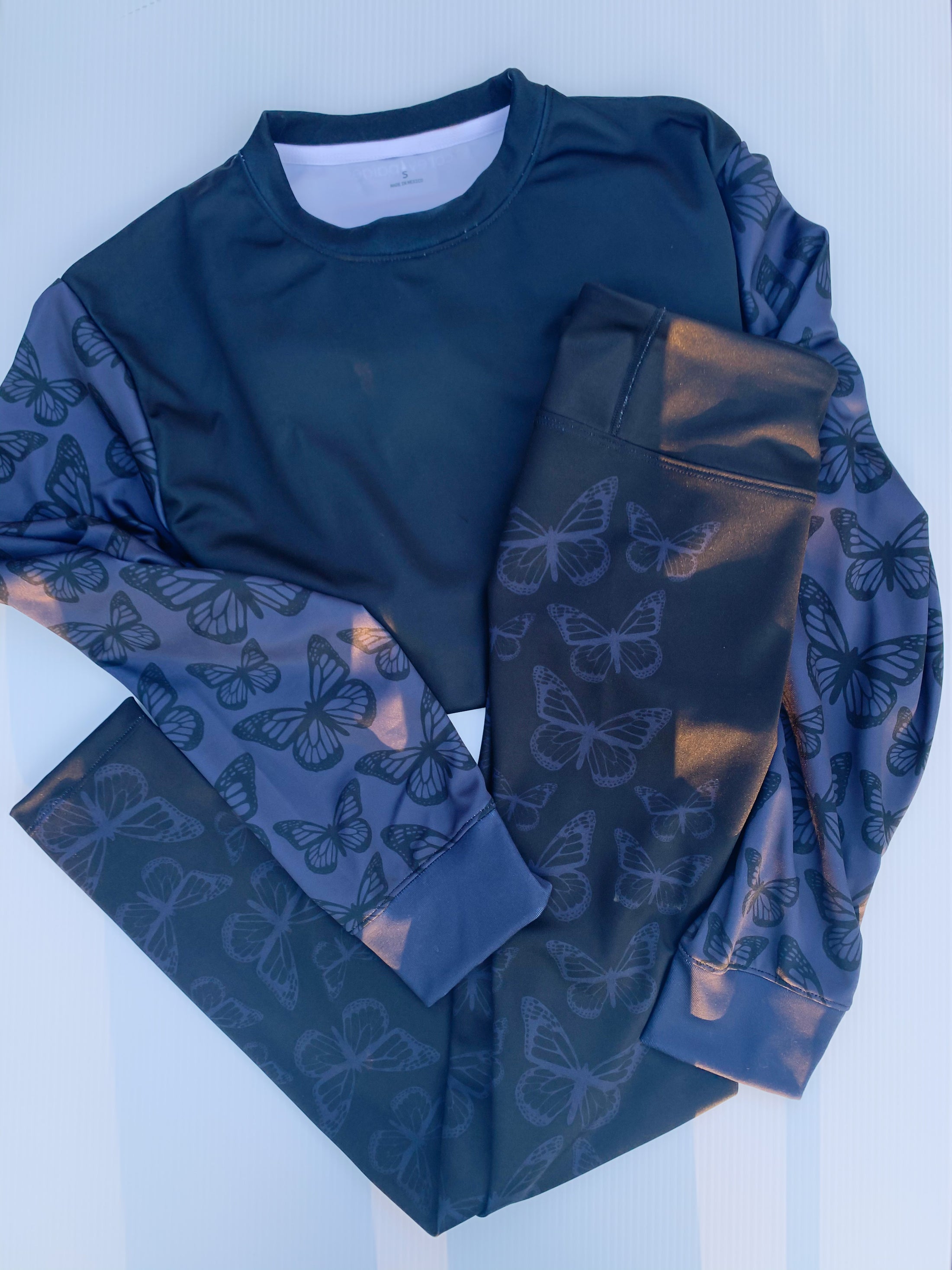 Gray Butterfly Sleeves Crew Neck Sweatshirt