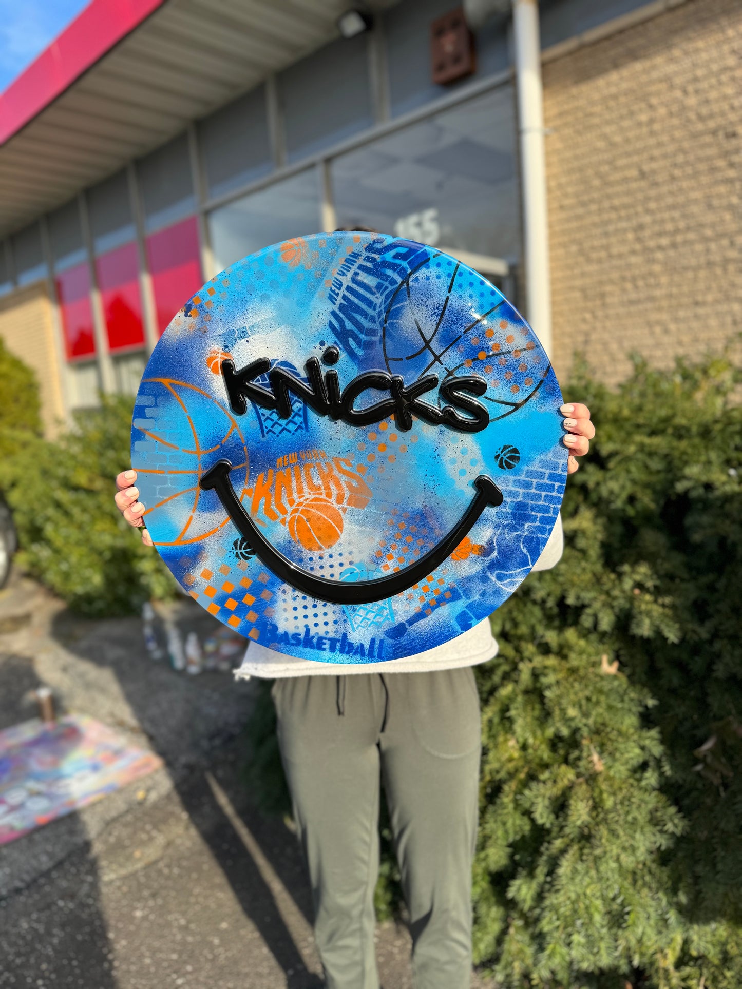 Knicks Happy Face 20" Painting