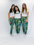 Load image into Gallery viewer, Roll Wave Wavy Shirt
