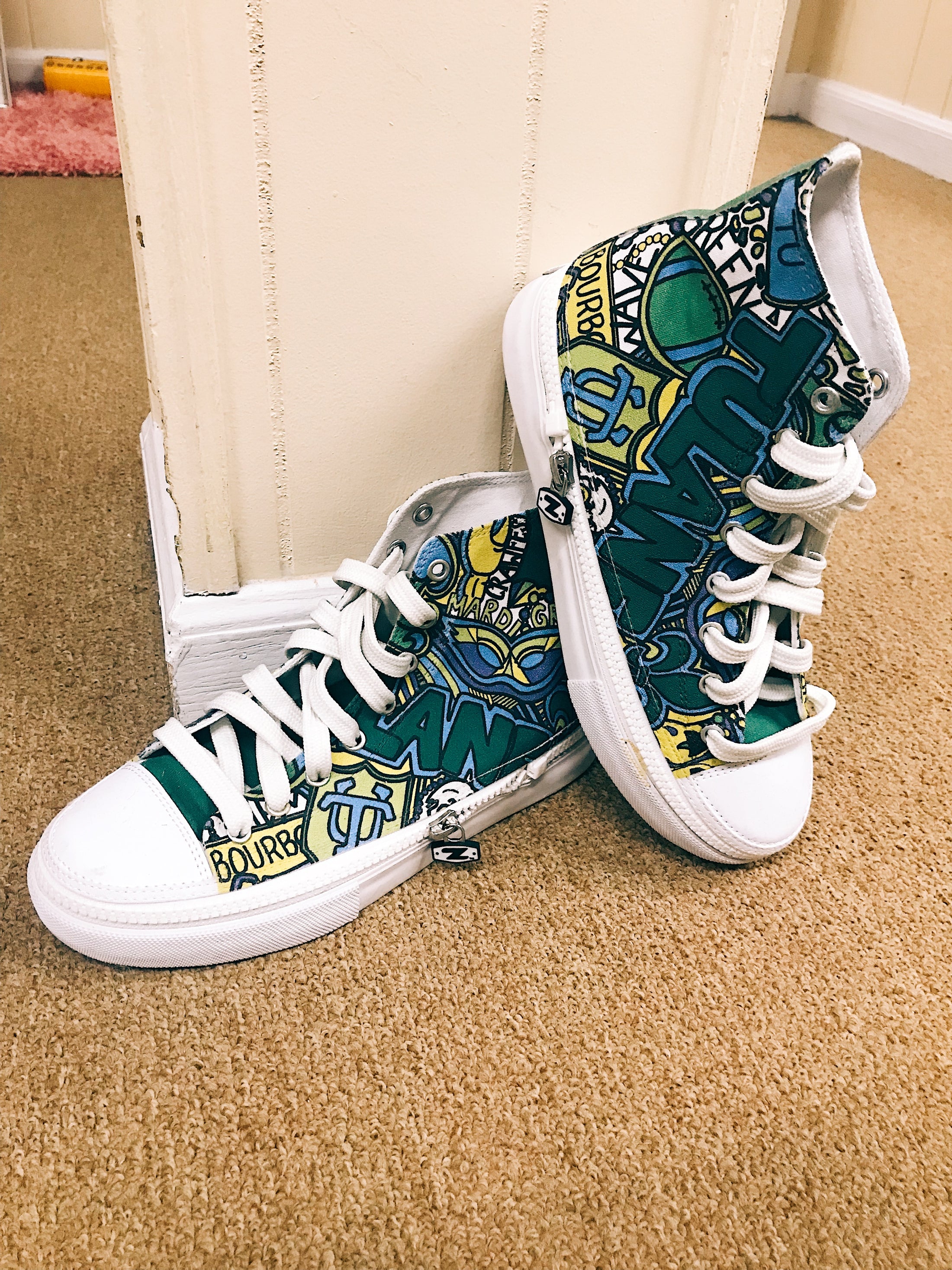 Sneakers