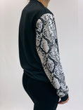 Load image into Gallery viewer, Snakeskin Sleeves Cropped Crew Neck Sweatshirt
