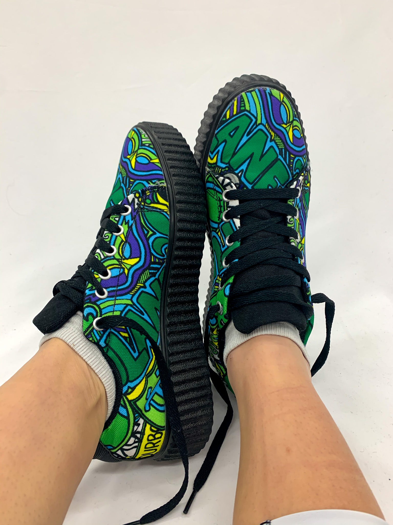 Sneakers