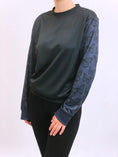 Load image into Gallery viewer, Gray Butterfly Sleeves Crew Neck Sweatshirt
